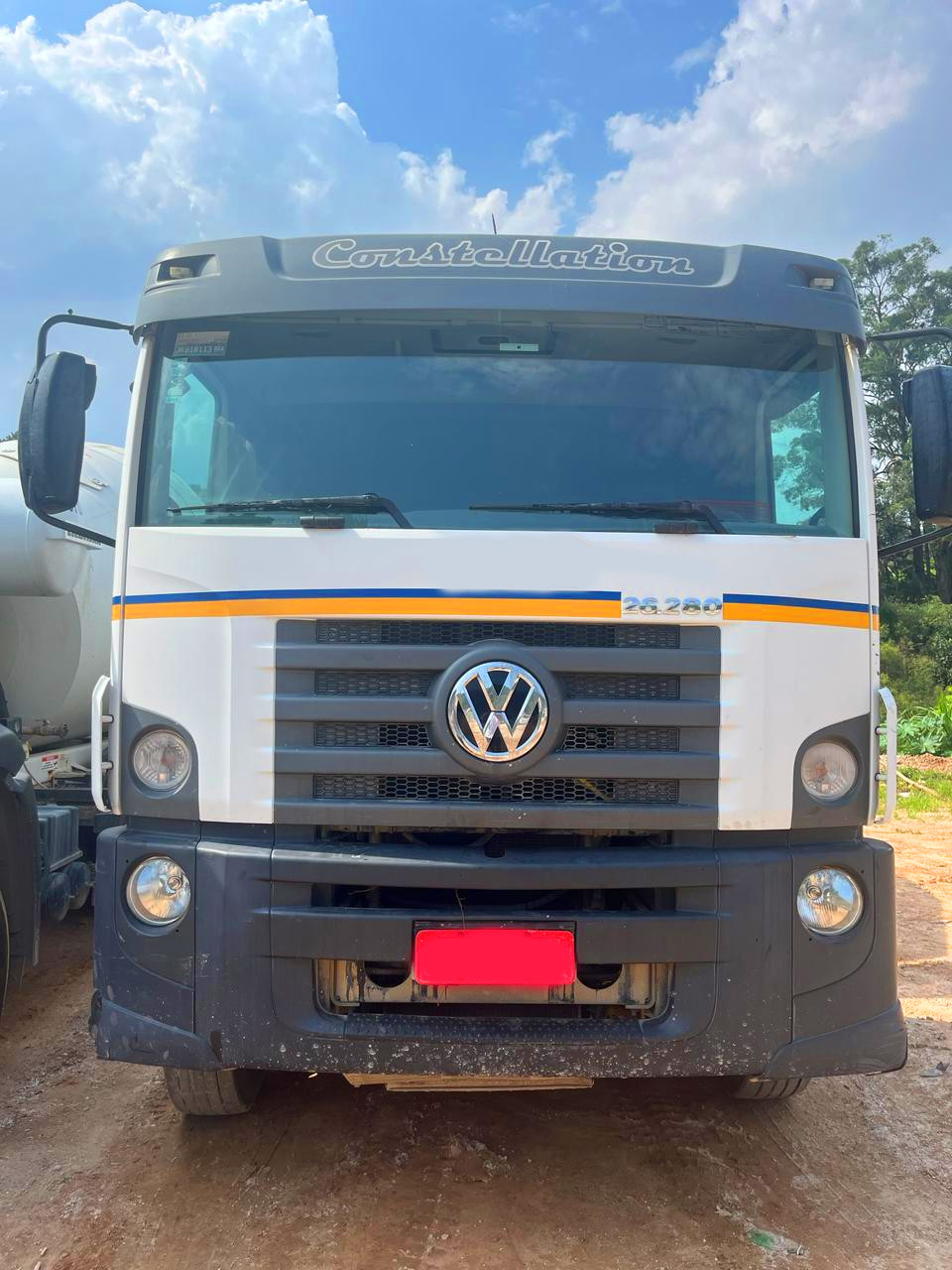 Caminhão Volkswagen 26.280 Ano 2017/18 Balão Liebherr 8m³