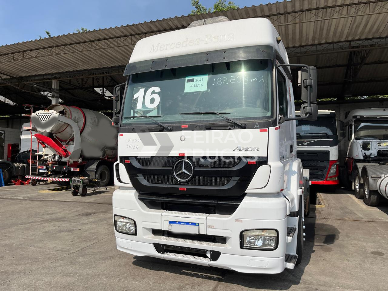 Mercedes Benz AXOR 2041 S Ano 2015/16