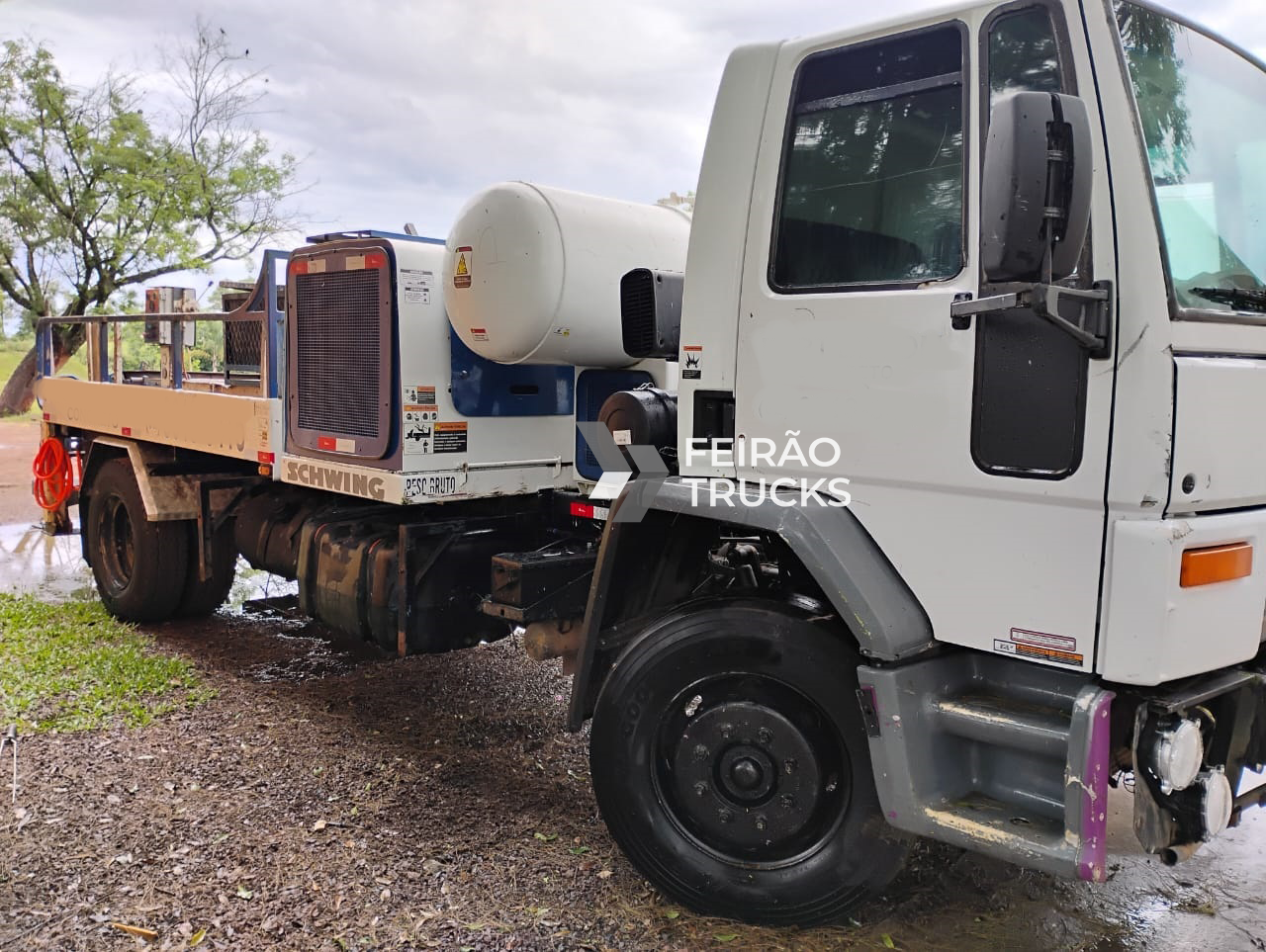 FORD CARGO 1317 Spl 1000, Schiwng original 2011