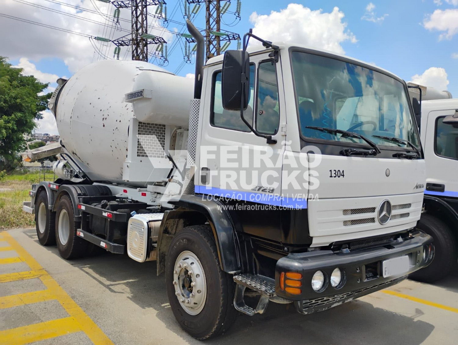 Mercedes Benz 2729 Ano 2013 - Betoneira Liebherr 8M