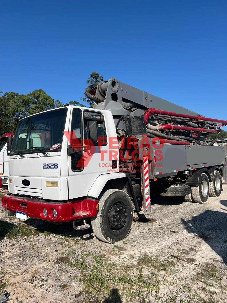 Bomba lança Schwing S32x - Ano 2010 - Caminhão Ford Cargo 2628  - Ano 2010