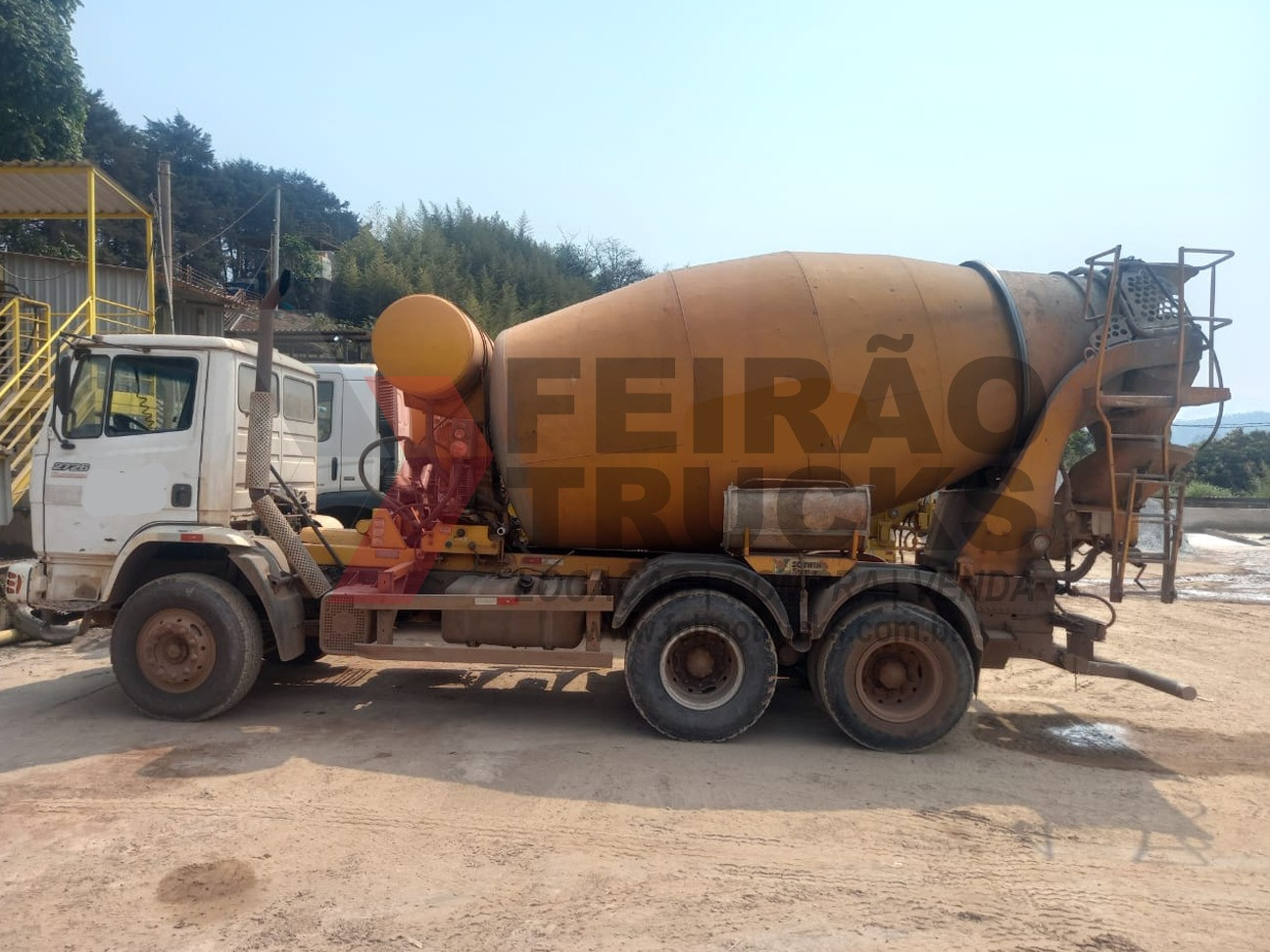 Mercedes 2726 - Ano 2011 - Betoneira Schwing 8M