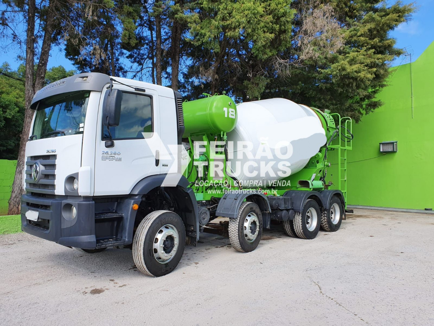 Volkswagen 26280 - Ano 2012 - Betoneira Siti 8M